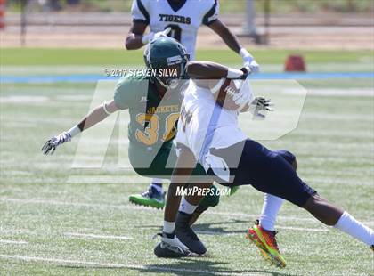 Thumbnail 2 in Morse vs. Palo Verde Valley (SDFNL Kickoff Classic) photogallery.