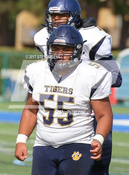 Thumbnail 2 in Morse vs. Palo Verde Valley (SDFNL Kickoff Classic) photogallery.