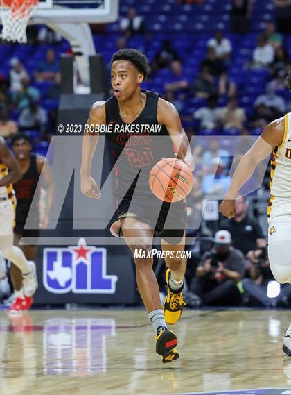 Thumbnail 1 in Beaumont United vs. Lake Highlands (UIL 6A Basketball State Final) photogallery.