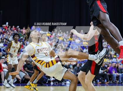 Thumbnail 1 in Beaumont United vs. Lake Highlands (UIL 6A Basketball State Final) photogallery.