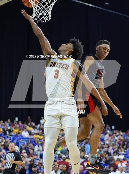 Thumbnail 3 in Beaumont United vs. Lake Highlands (UIL 6A Basketball State Final) photogallery.