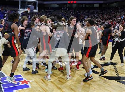 Thumbnail 3 in Beaumont United vs. Lake Highlands (UIL 6A Basketball State Final) photogallery.