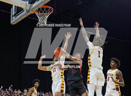 Thumbnail 3 in Beaumont United vs. Lake Highlands (UIL 6A Basketball State Final) photogallery.