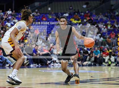 Thumbnail 3 in Beaumont United vs. Lake Highlands (UIL 6A Basketball State Final) photogallery.