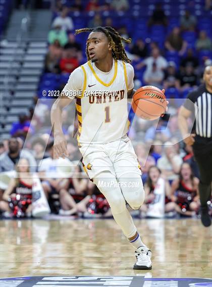 Thumbnail 3 in Beaumont United vs. Lake Highlands (UIL 6A Basketball State Final) photogallery.