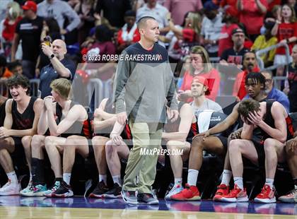 Thumbnail 2 in Beaumont United vs. Lake Highlands (UIL 6A Basketball State Final) photogallery.