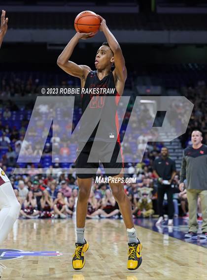 Thumbnail 3 in Beaumont United vs. Lake Highlands (UIL 6A Basketball State Final) photogallery.