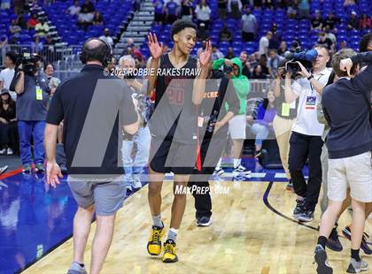 Thumbnail 3 in Beaumont United vs. Lake Highlands (UIL 6A Basketball State Final) photogallery.