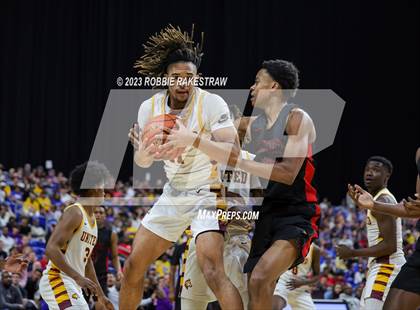 Thumbnail 1 in Beaumont United vs. Lake Highlands (UIL 6A Basketball State Final) photogallery.