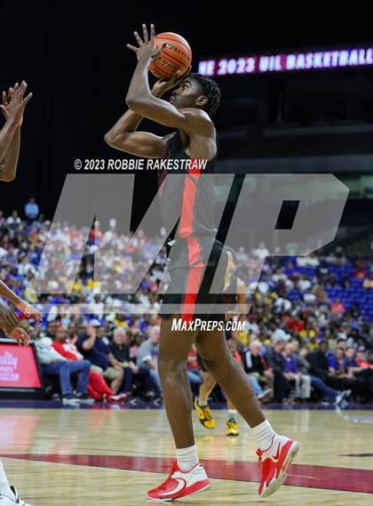 Thumbnail 1 in Beaumont United vs. Lake Highlands (UIL 6A Basketball State Final) photogallery.