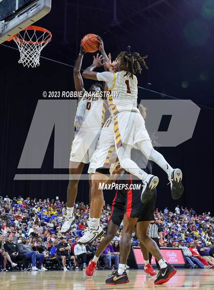 Thumbnail 1 in Beaumont United vs. Lake Highlands (UIL 6A Basketball State Final) photogallery.