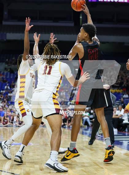 Thumbnail 1 in Beaumont United vs. Lake Highlands (UIL 6A Basketball State Final) photogallery.