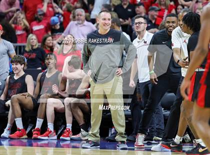 Thumbnail 2 in Beaumont United vs. Lake Highlands (UIL 6A Basketball State Final) photogallery.