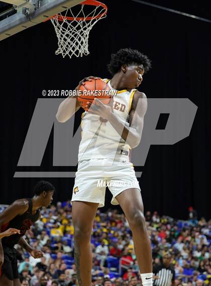 Thumbnail 3 in Beaumont United vs. Lake Highlands (UIL 6A Basketball State Final) photogallery.