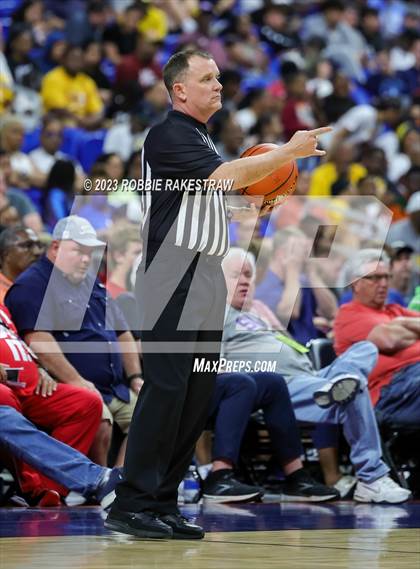 Thumbnail 2 in Beaumont United vs. Lake Highlands (UIL 6A Basketball State Final) photogallery.