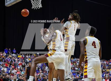 Thumbnail 2 in Beaumont United vs. Lake Highlands (UIL 6A Basketball State Final) photogallery.