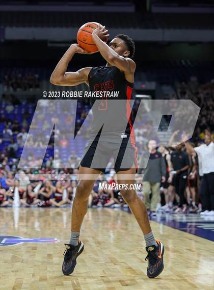 Thumbnail 1 in Beaumont United vs. Lake Highlands (UIL 6A Basketball State Final) photogallery.