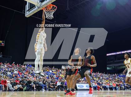 Thumbnail 3 in Beaumont United vs. Lake Highlands (UIL 6A Basketball State Final) photogallery.