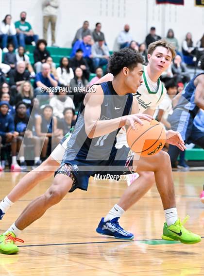 Thumbnail 1 in ThunderRidge vs. Vista PEAK Prep (CHSAA 6A 1st Round) photogallery.