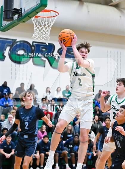 Thumbnail 1 in ThunderRidge vs. Vista PEAK Prep (CHSAA 6A 1st Round) photogallery.
