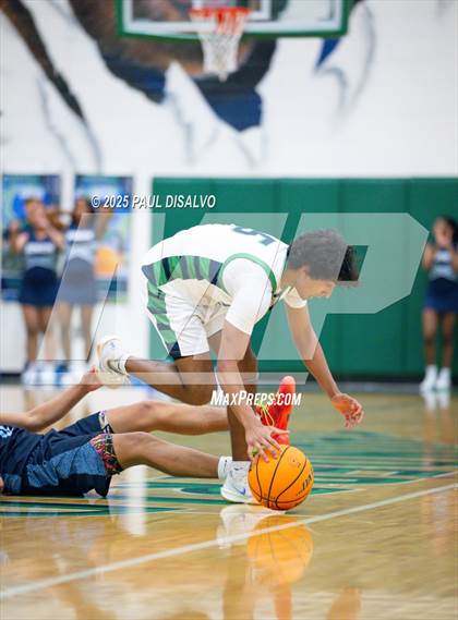 Thumbnail 1 in ThunderRidge vs. Vista PEAK Prep (CHSAA 6A 1st Round) photogallery.