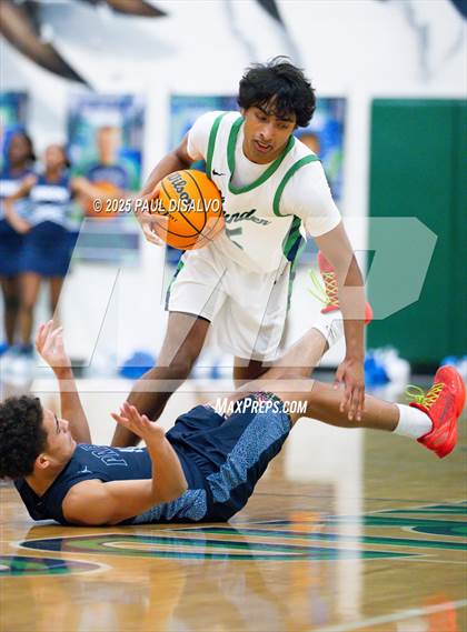 Thumbnail 2 in ThunderRidge vs. Vista PEAK Prep (CHSAA 6A 1st Round) photogallery.