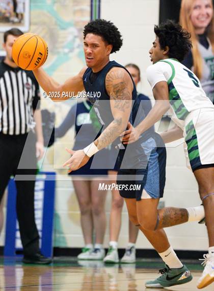 Thumbnail 1 in ThunderRidge vs. Vista PEAK Prep (CHSAA 6A 1st Round) photogallery.