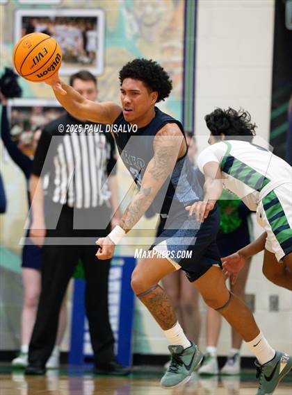 Thumbnail 3 in ThunderRidge vs. Vista PEAK Prep (CHSAA 6A 1st Round) photogallery.