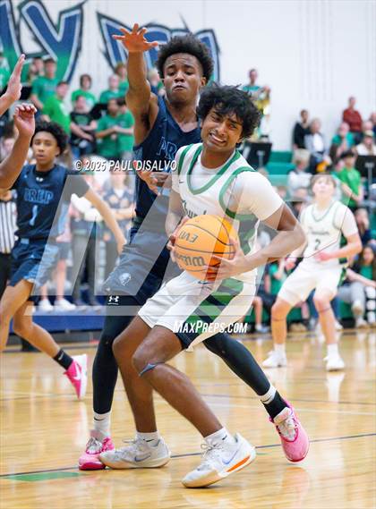 Thumbnail 1 in ThunderRidge vs. Vista PEAK Prep (CHSAA 6A 1st Round) photogallery.