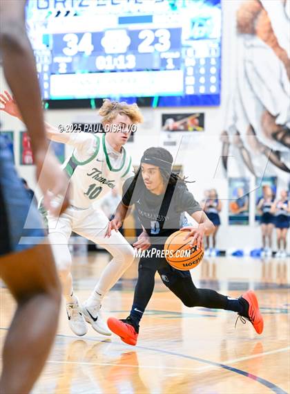 Thumbnail 3 in ThunderRidge vs. Vista PEAK Prep (CHSAA 6A 1st Round) photogallery.