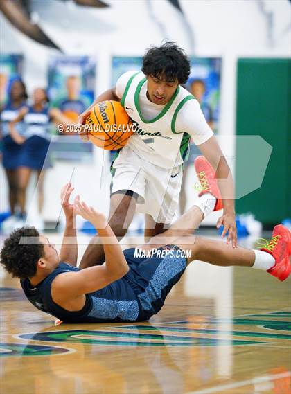Thumbnail 1 in ThunderRidge vs. Vista PEAK Prep (CHSAA 6A 1st Round) photogallery.