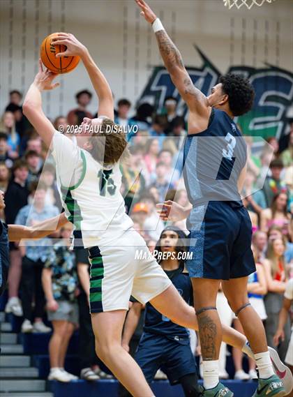 Thumbnail 2 in ThunderRidge vs. Vista PEAK Prep (CHSAA 6A 1st Round) photogallery.