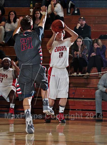 Thumbnail 3 in Cocke County vs South-Doyle (TSSAA D2-AAA District Quarterfinals) photogallery.
