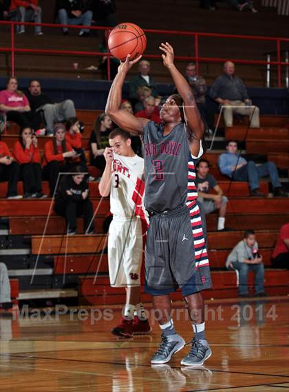 Thumbnail 1 in Cocke County vs South-Doyle (TSSAA D2-AAA District Quarterfinals) photogallery.