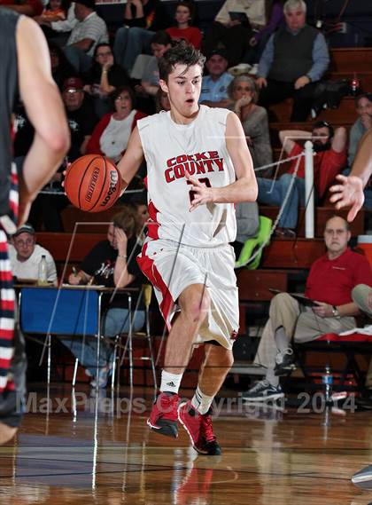 Thumbnail 2 in Cocke County vs South-Doyle (TSSAA D2-AAA District Quarterfinals) photogallery.