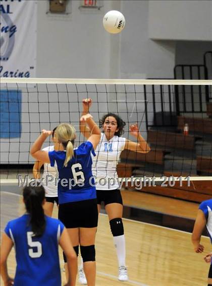 Thumbnail 2 in Muhlenberg County vs Butler County  photogallery.