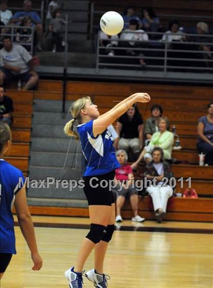 Thumbnail 3 in Muhlenberg County vs Butler County  photogallery.