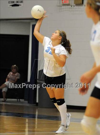 Thumbnail 2 in Muhlenberg County vs Butler County  photogallery.
