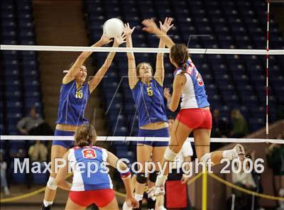 Thumbnail 1 in Los Alamitos vs. Foothill (State D1 Final)  photogallery.
