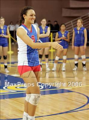 Thumbnail 1 in Los Alamitos vs. Foothill (State D1 Final)  photogallery.