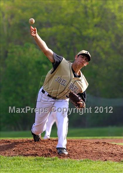 Thumbnail 1 in New Milford @ Barlow photogallery.