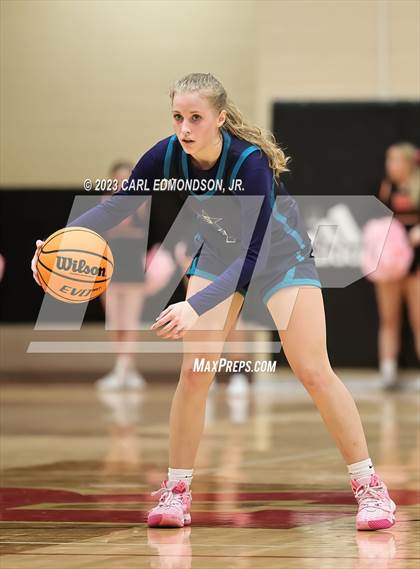 Thumbnail 1 in Siegel @ Ravenwood photogallery.