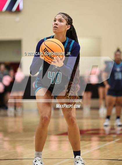 Thumbnail 2 in Siegel @ Ravenwood photogallery.