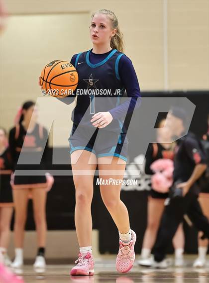 Thumbnail 3 in Siegel @ Ravenwood photogallery.