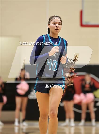 Thumbnail 1 in Siegel @ Ravenwood photogallery.