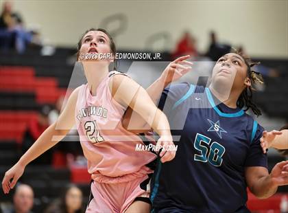 Thumbnail 3 in Siegel @ Ravenwood photogallery.
