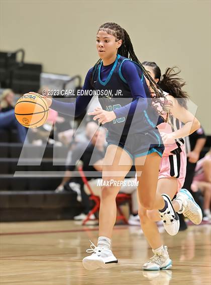 Thumbnail 2 in Siegel @ Ravenwood photogallery.