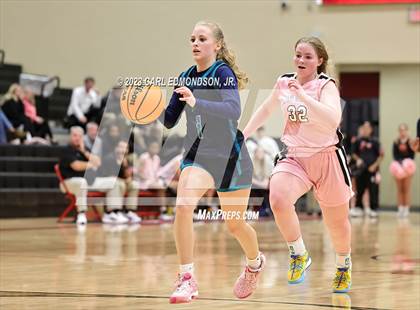 Thumbnail 1 in Siegel @ Ravenwood photogallery.
