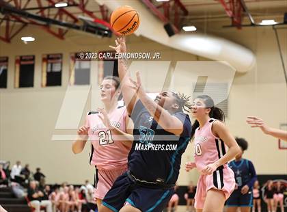 Thumbnail 3 in Siegel @ Ravenwood photogallery.