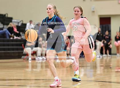 Thumbnail 2 in Siegel @ Ravenwood photogallery.